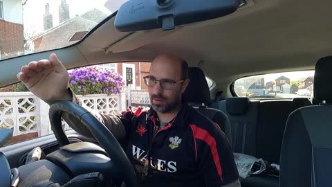 Vlog in the car. I need to go out. Fed upnith editing videos.