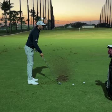 A spectator challenged Max Homa to hit his 1 iron from 1995 #golf #max #homa #challenge #fan #iron