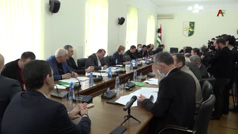 В Абхазии депутаты рассмотрели девять вопросов повестки дня