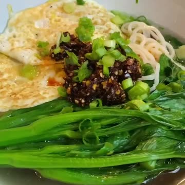 Chinese Longevity Noodles 长寿面