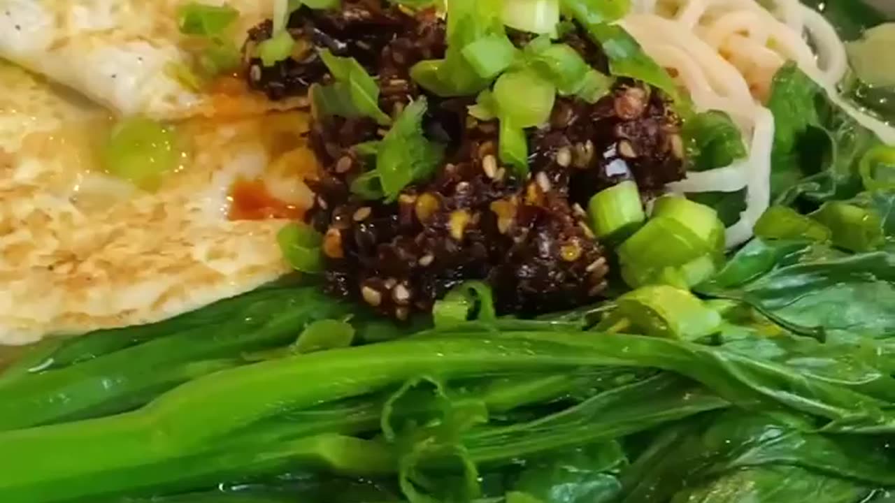 Chinese Longevity Noodles 长寿面