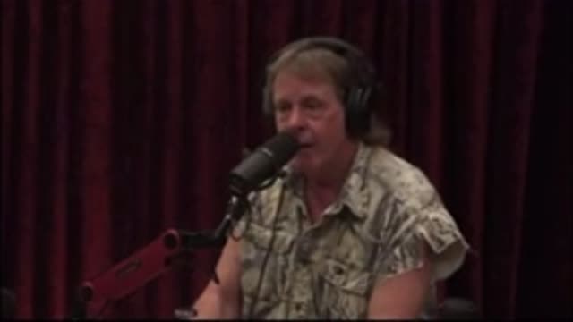Uncle Ted Nugent is smokin' hot!