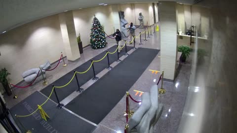 8002FCOB01MainLobby_2021-01-06_18h00min01s310ms.mp4