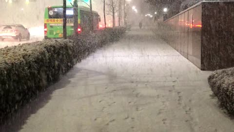 Heavy snow on street