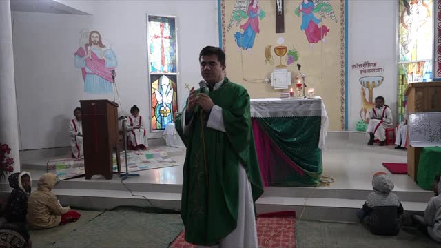 Holy Mass in Chandpukur Mission, Bengali presided by Fr Belisario Ciro Montoya