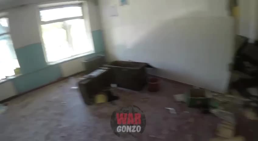 Ukraine War - Western literature on guerrilla warfare was found at the site