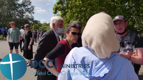 Where does sun set Speakers Corner