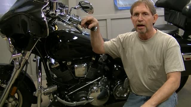 Yamaha Road Star- Changing Oil