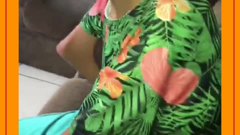 Tocando teclado com os pés