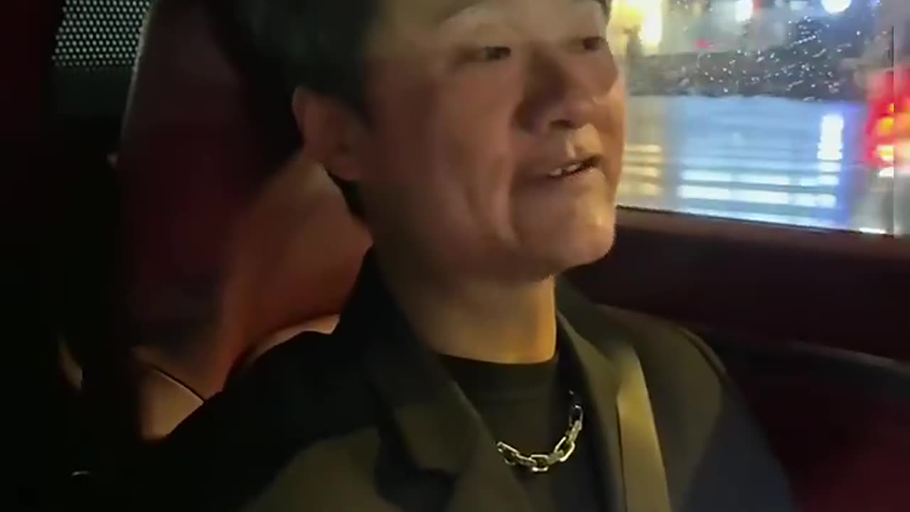低成本认识漂亮女生大法!什么叫思维改变命运,单身狗赶紧收藏 😜
