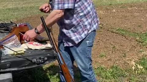 How to load a Muzzleloading shotgun