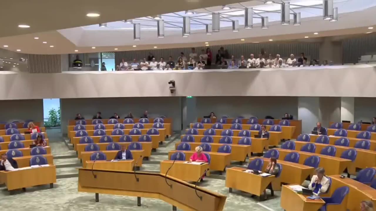 Marijnissen SLOOPT het beleid van Kuipers & krijgt APPLAUS! Vera Bergkamp grijpt in!