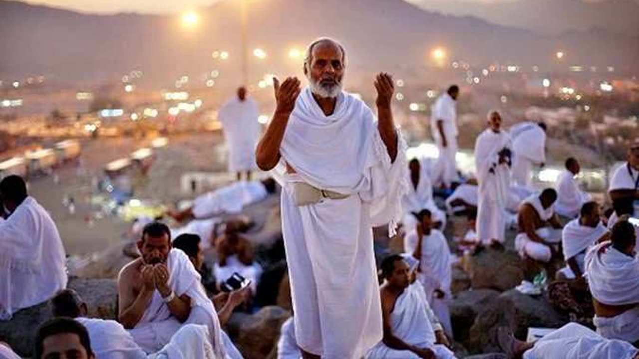 Sheikh Bandar Balila recites Surat Al-Alaq (Surah 96).