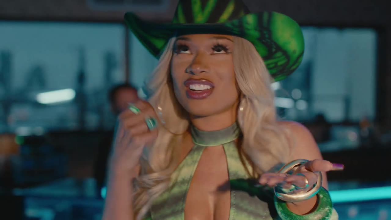 Megan Thee Stallion - Bigger In Texas