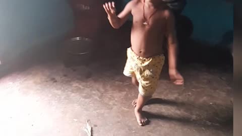 BEAUTIFUL DANCE OF A LITTLE BOY