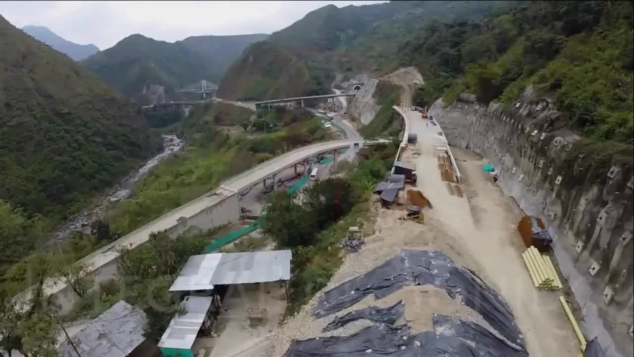 Ibagué Tolima Desde El Aire !!!Compartalo Si Te Gusto!!!