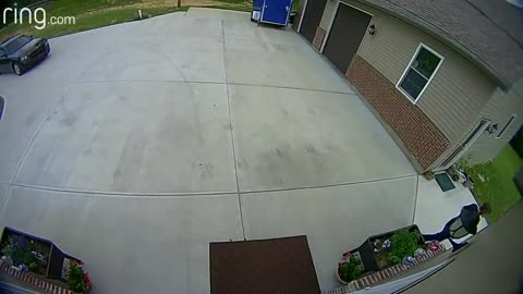 Attempted Home Robbery Deterred by Ring Floodlight Cam Sire