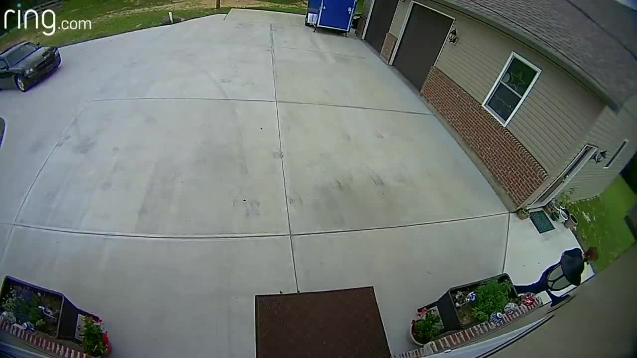 Attempted Home Robbery Deterred by Ring Floodlight Cam Sire