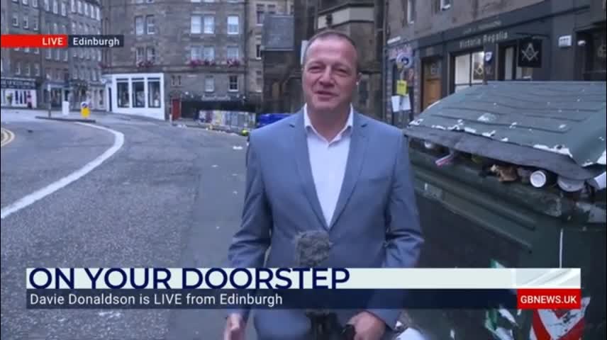 'You can certainly smell it!' - GB News reporter on Edinburgh bin strike