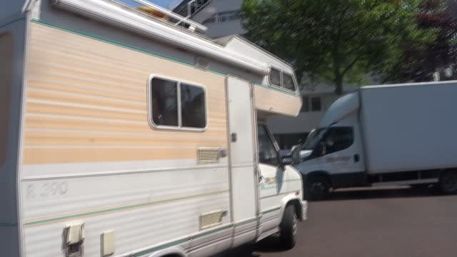 BNN VARA show in Rotterdam: de huur is te duur op de Nederlandse Campings.