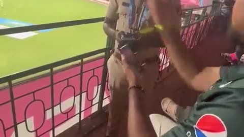 India police na Pakistani crowd ko tang Kya 🤬🤬🤬