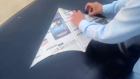 HOW TO : MAKE INTERNATONAL STANDARD NEWSPAPER KITE / MAKING FAMOUS FLYING KITE / DIY KITE