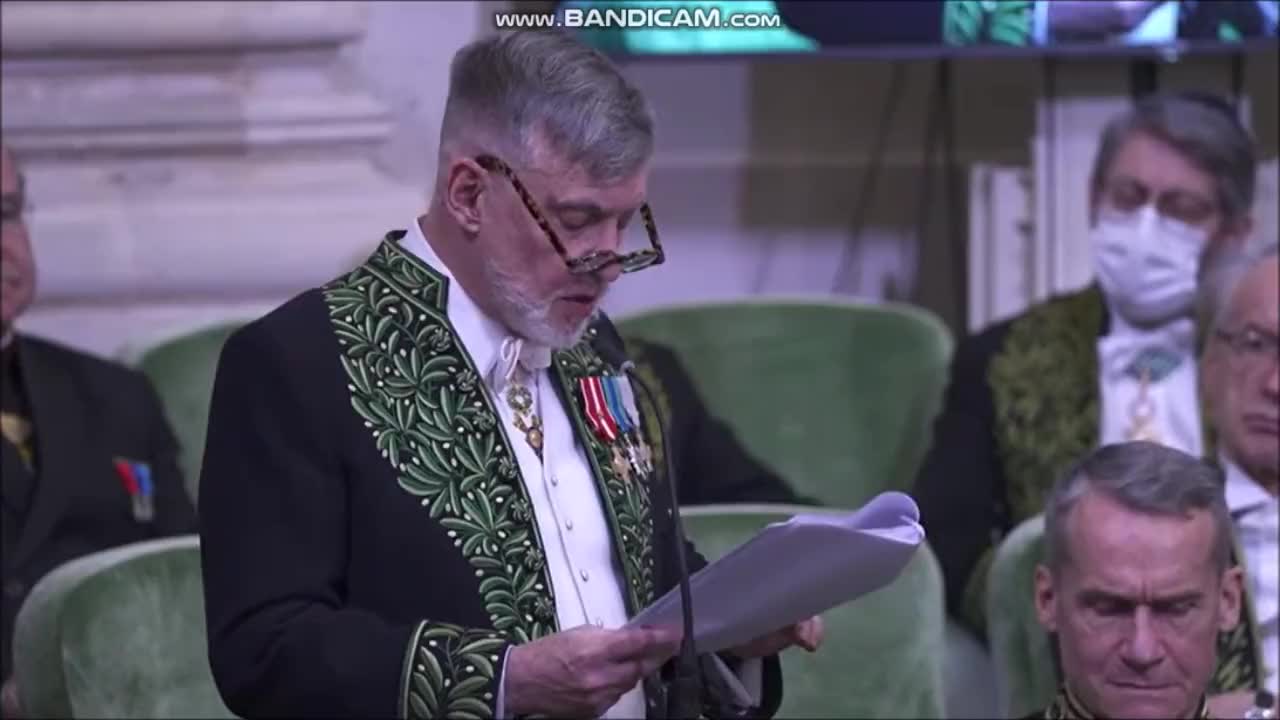 ▶ EXTRAIT-RQ + LIENS parus (21 août 22) : François Sureau