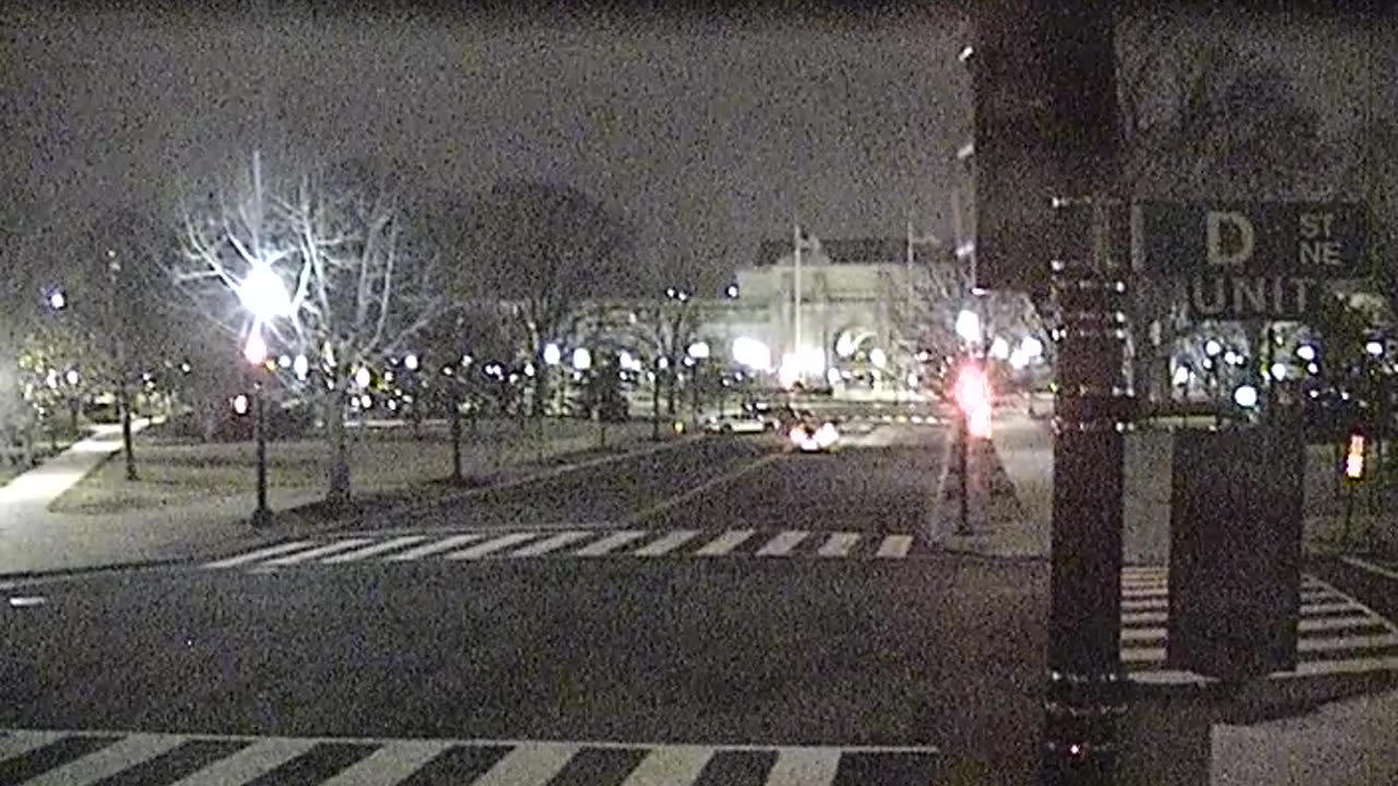 1852QNE00Del-DNE_2021-01-06_00h51min53s137ms.mp4