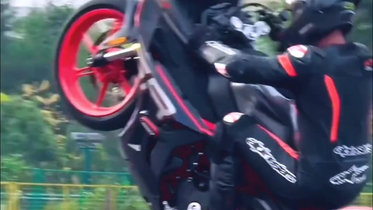 Super bike stunt status video