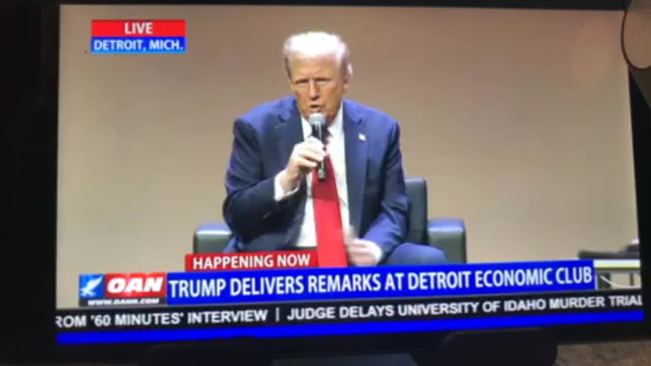 🦅OANN Donald Trump delivers remarks & takes questions from Detroit economic club Thursday 03:40 pm