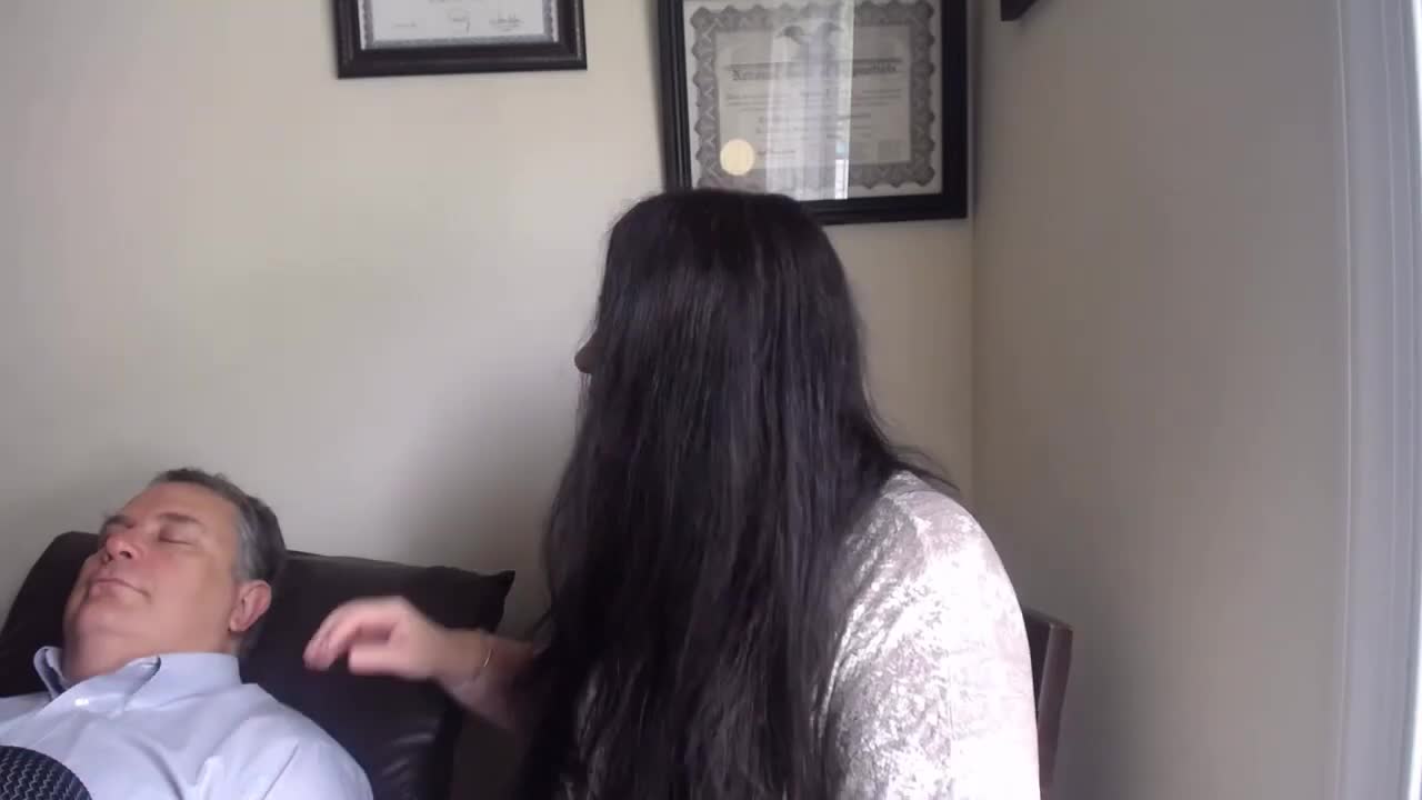 Relax with me. Progressive muscle relaxation demo.