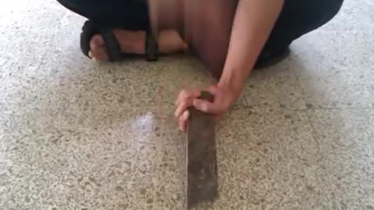 Demonstration of stone breaking with internal force