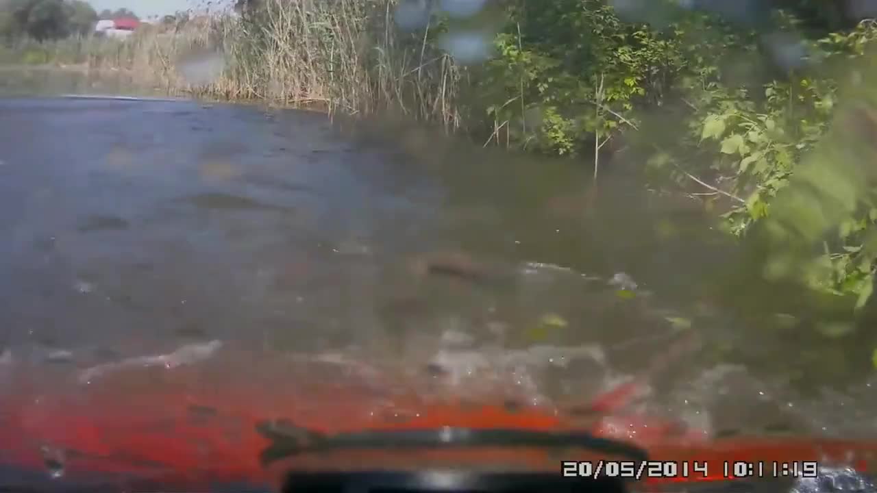 Repairman Forgets To Fix Brakes Sends Car Downhill Into River