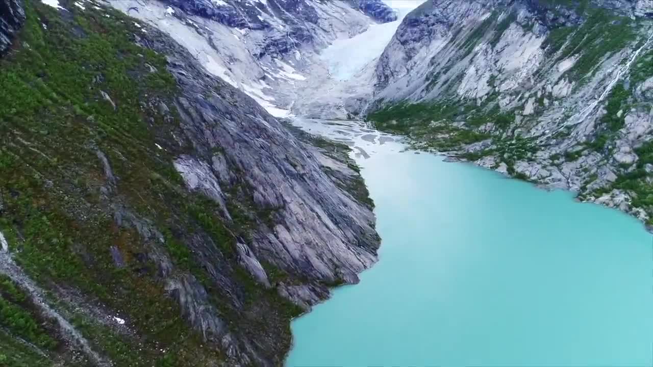Top 7 INCREDIBLE Travel Destinations of 2022 | Where to Travel This Year!-8