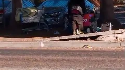😁😁SHOCKING FOOTAGE: SEXUAL ASSAULT OF A DELIVERY BOT IN ISLAM-GELES.😁😁