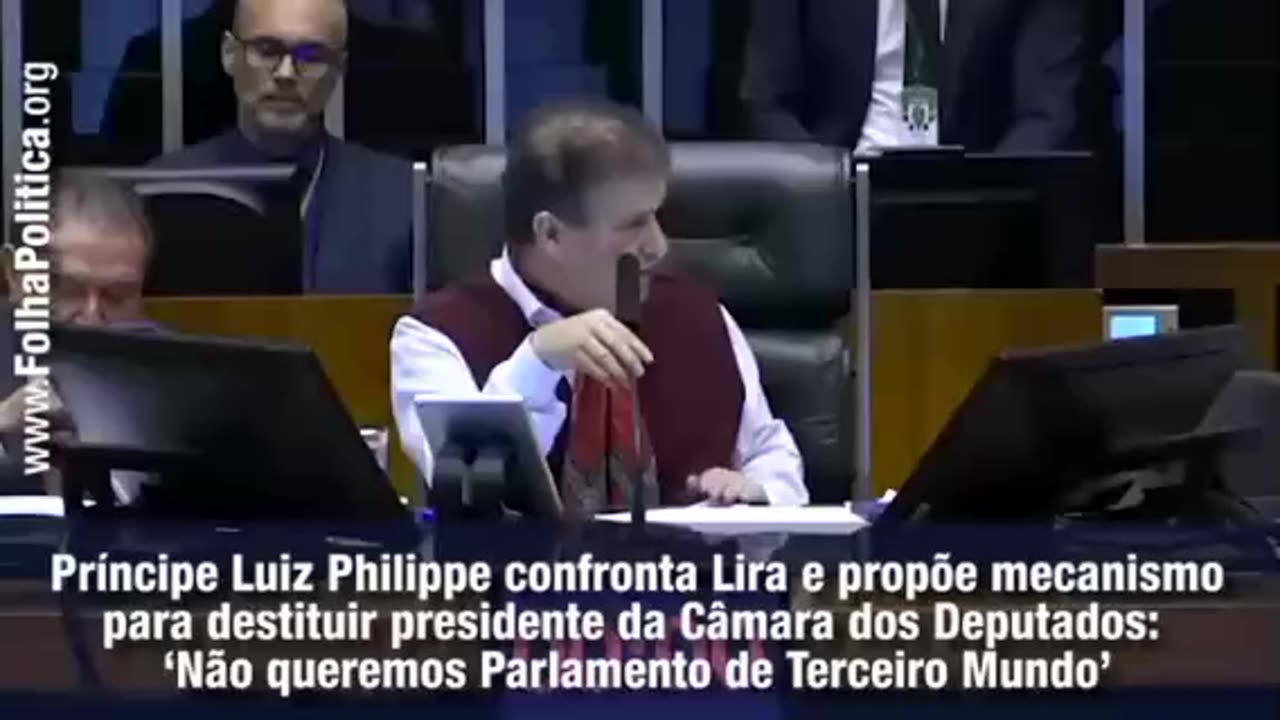 Príncipe Luiz Philippe confronta Lira.