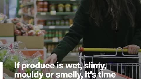 Supermarkets Are Ditching ‘Best Before’ Dates On Produce In Favor Of ‘Sniff Test’