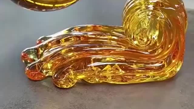 Amazing glass artist