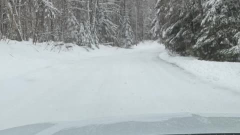 Lakeside drive. Private type