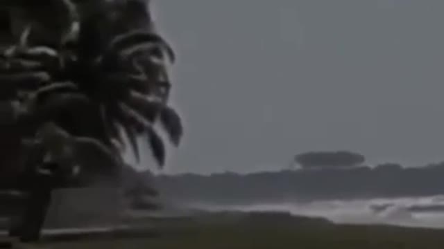 Nave spaziale abbandona la terra