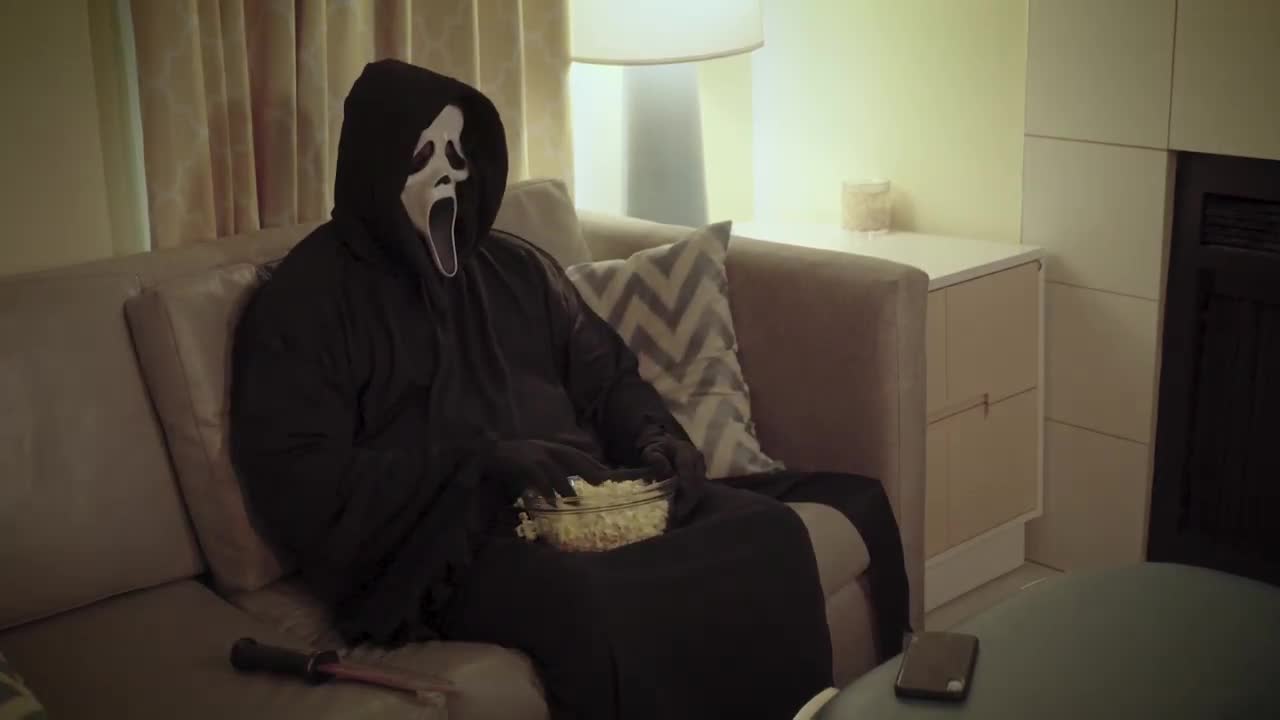 Ghostface's Day Off - Spirit Halloween