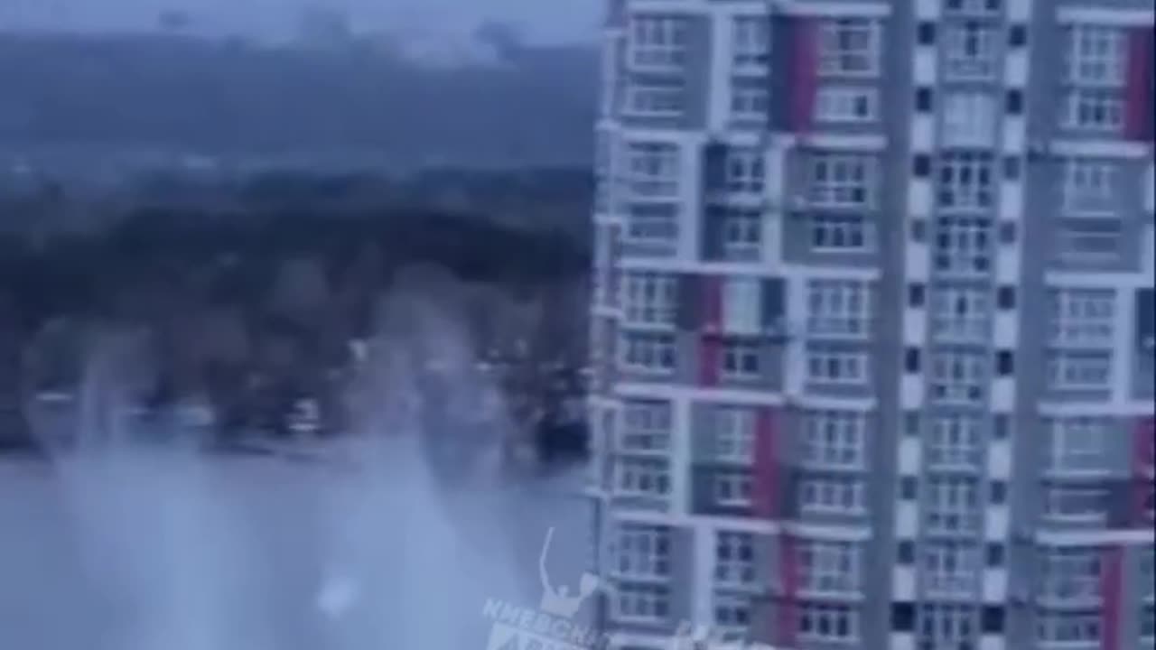 2024-01-02 KIEV missile cade nel lago