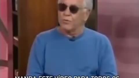 Um comunista faz a pergunta esperando uma resposta.