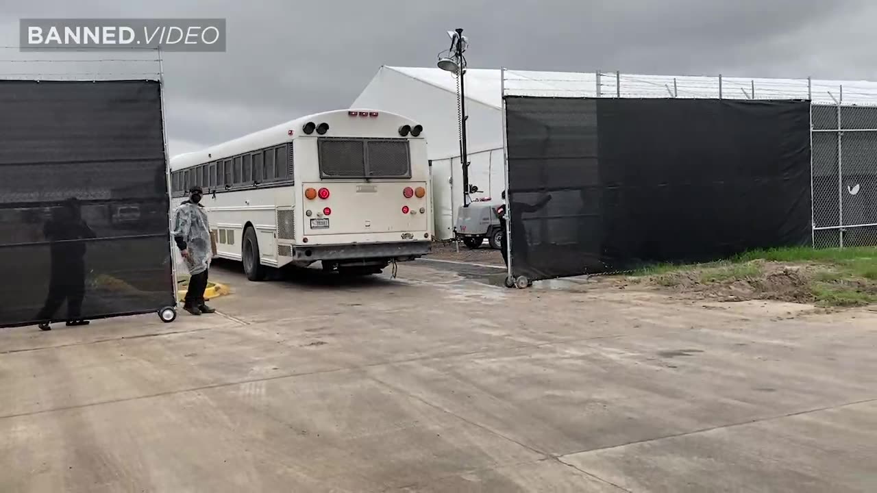 ALEX JONES: Human Smuggling Center Declares Emergency When Reporters Arrive