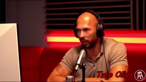 ANDREW TATE ROASTS UGLY FAT FEMINIST 🤣🤣🤣 FOR DISRESPECTING HIS FIGHTING CAREER 🥊