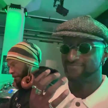 Kapela IN THE MIX WITH Osunlade