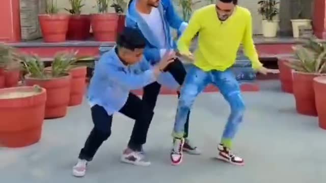 Trending ❤ comedy 😂🤣🤣🤣 Dance meri rani