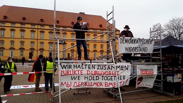 Osnabrück , Grundrechte Demo- Die Reden.