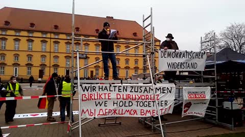 Osnabrück , Grundrechte Demo- Die Reden.