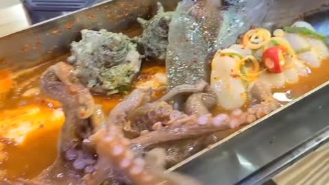 Very large braised cutlassfish and octopus dish